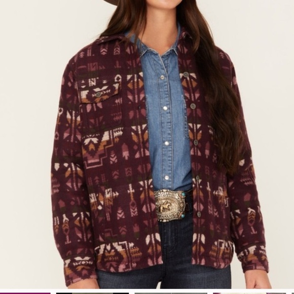 Ariat Southwest Geometric Print Shacket, quilted interior, size M - Picture 1 of 12